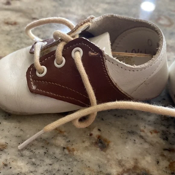 Baby Deer Vintage Crib shoes - Picture 2 of 4